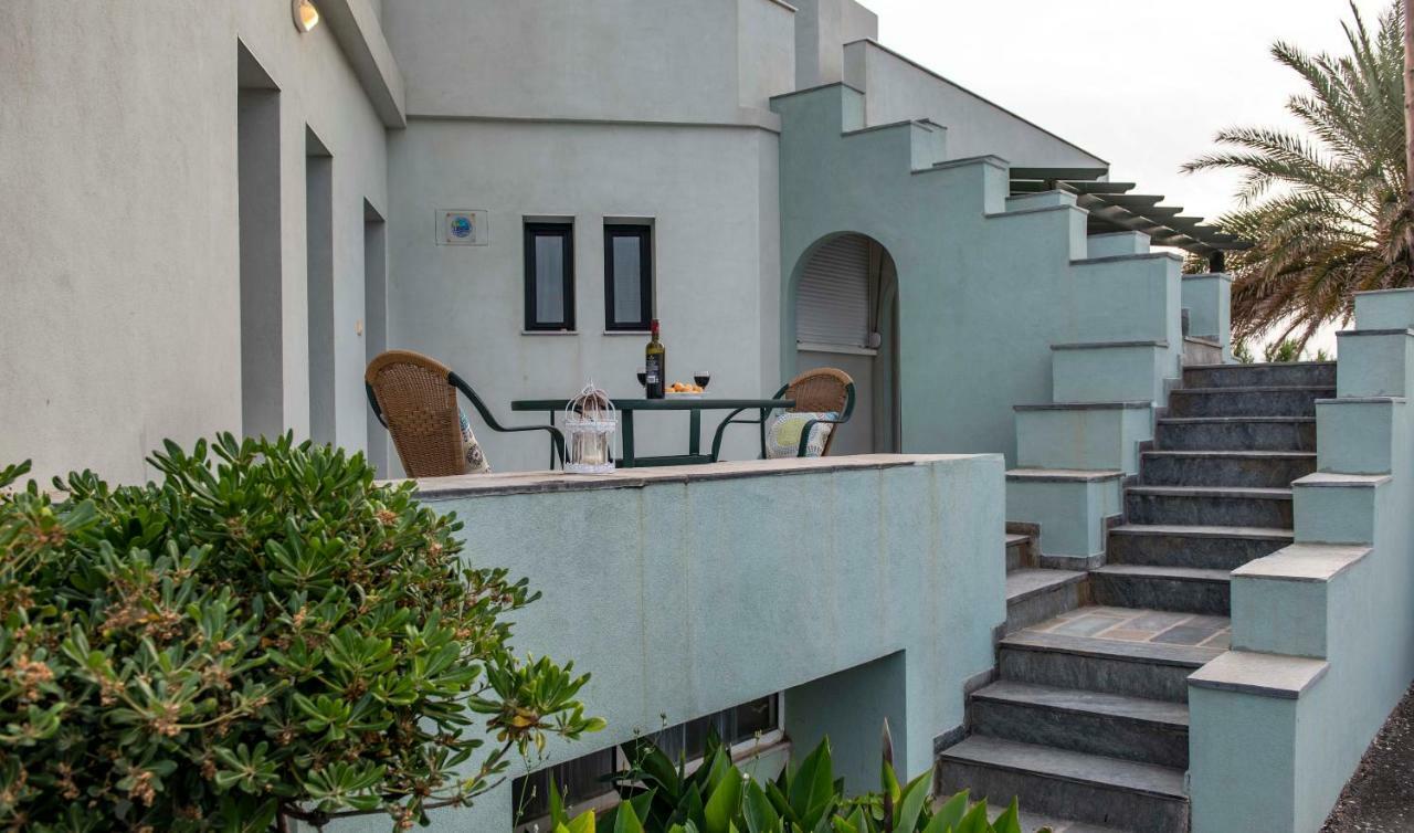 Sunrise Beachfront Apartament *